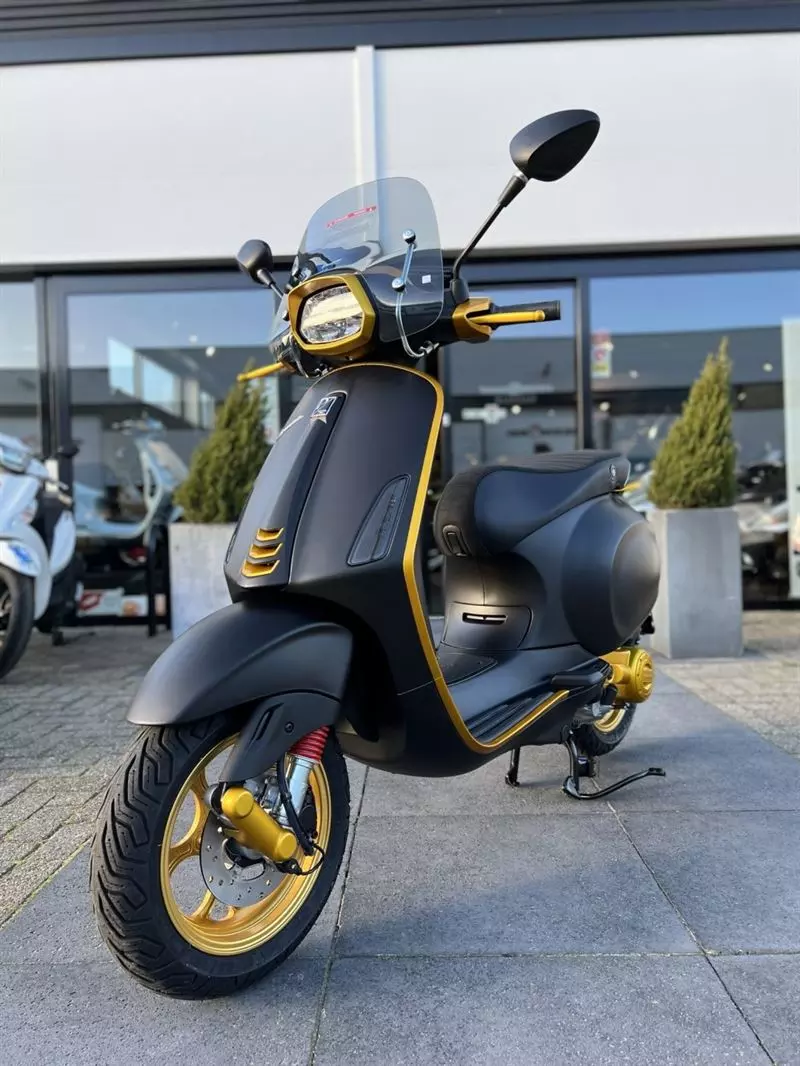 Nieuwe scooters - IMG_0884