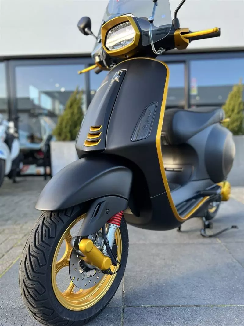 Nieuwe scooters - IMG_0885