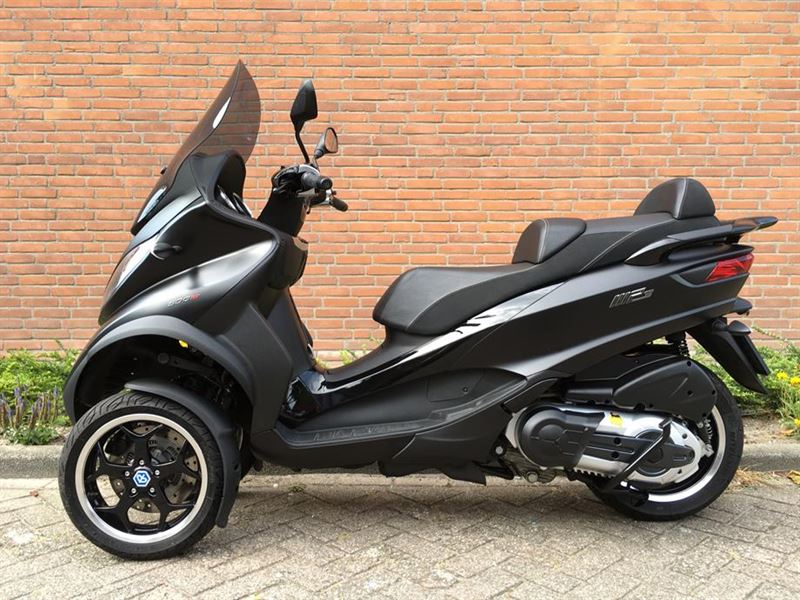 Motorscooters occasions bekijken in de buurt van Rotterdam? Tensen Tweewielers nodigt u uit!