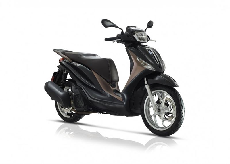 Motorscooters - Piaggio-Medley-blue-blauw-new-nieuw-2020-2019-motorscooter-westland-zuidholland-125-iget-wit-naaldwijk-poeldijk-zwart-black