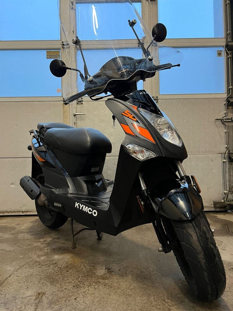 Occasion scooters - WhatsApp%20Image%202021-12-30%20at%2015.49.12%20(4)