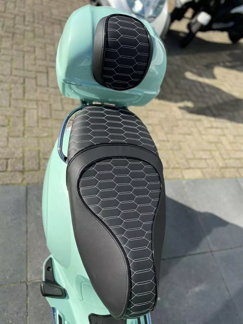 Nieuwe scooters - WhatsApp%20Image%202022-02-17%20at%2017.32.16