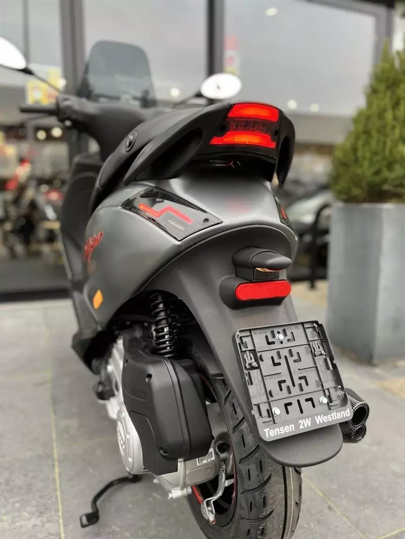 Nieuwe scooters - piaggio-tensen-klantvriendelijk-winkel-shop